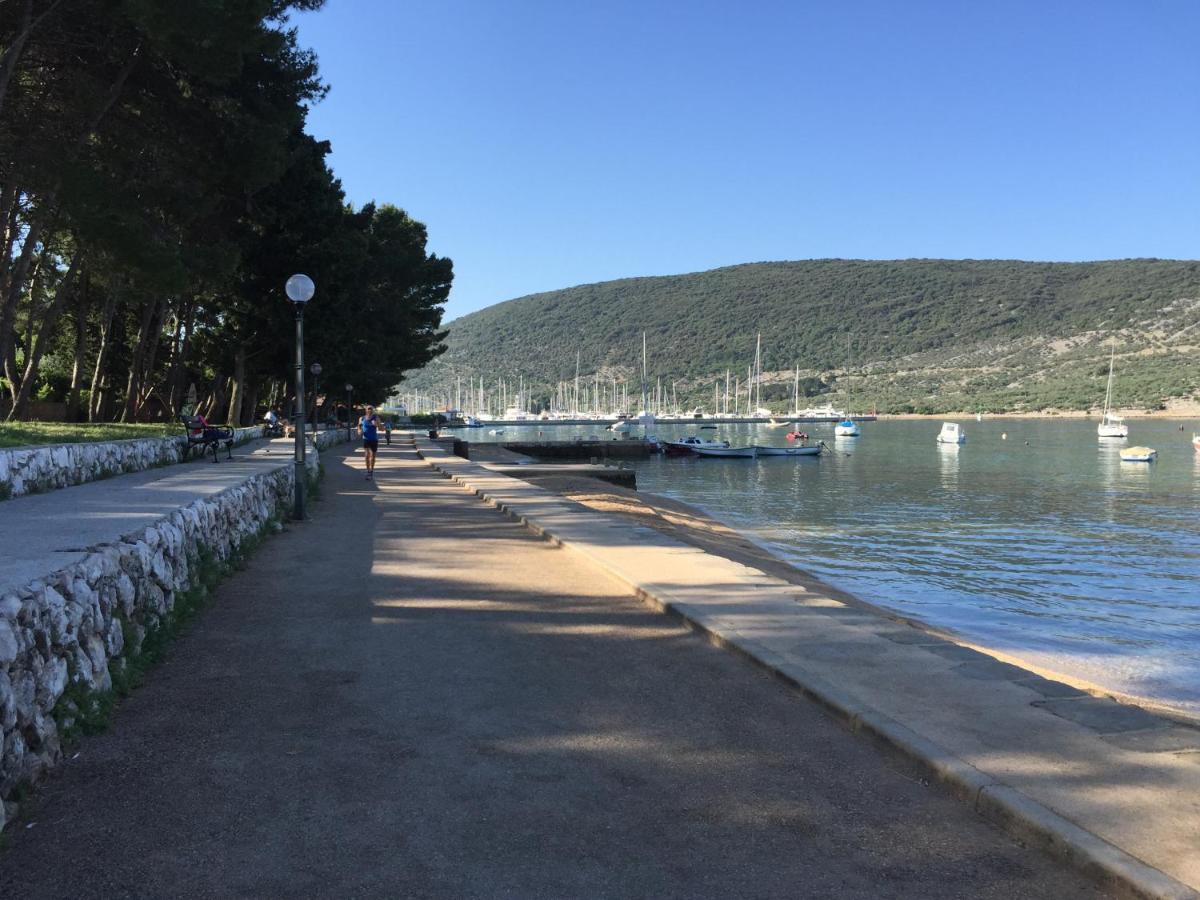 Apartman Nekic Cres Bagian luar foto