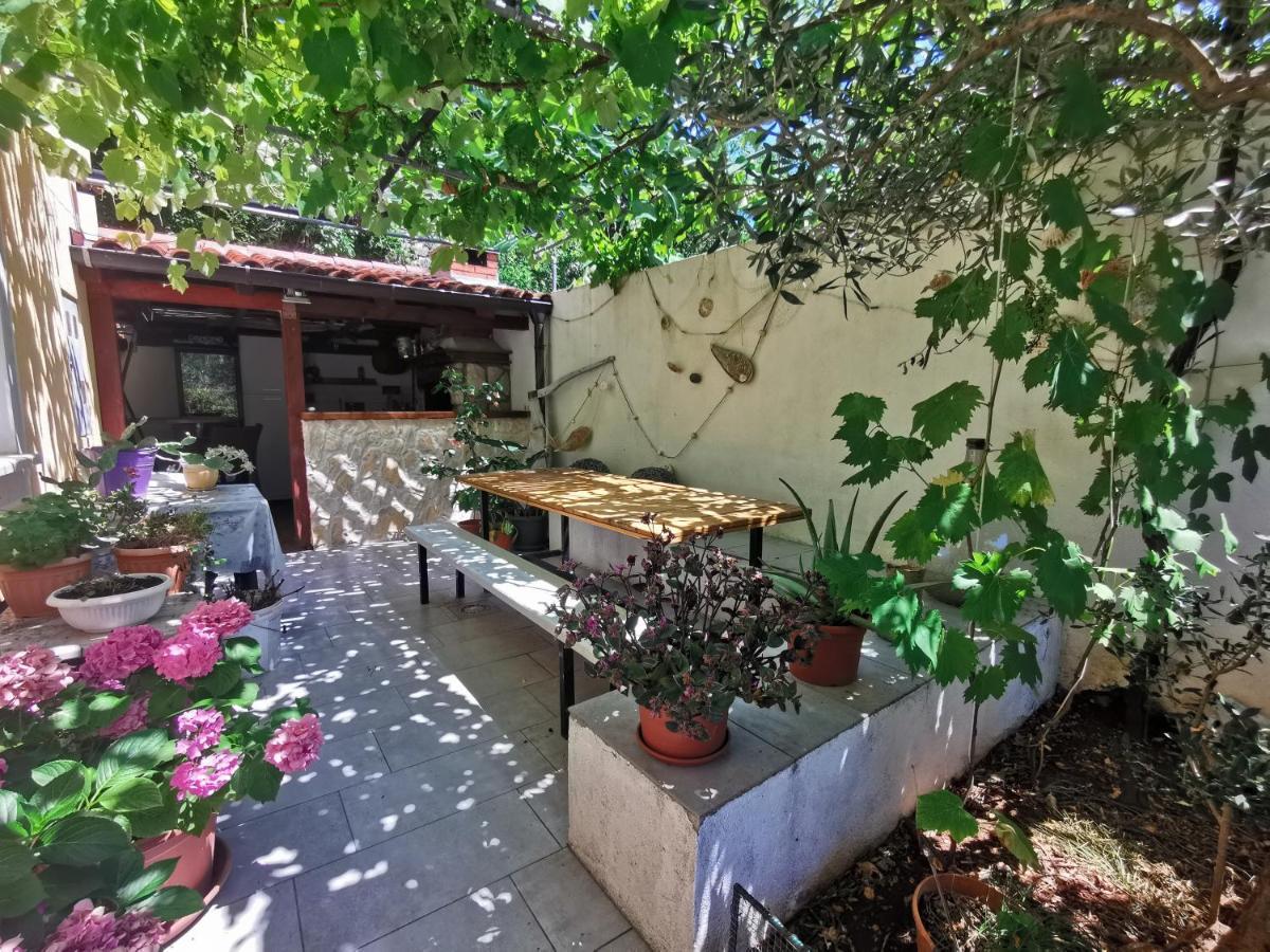 Apartman Nekic Cres Bagian luar foto