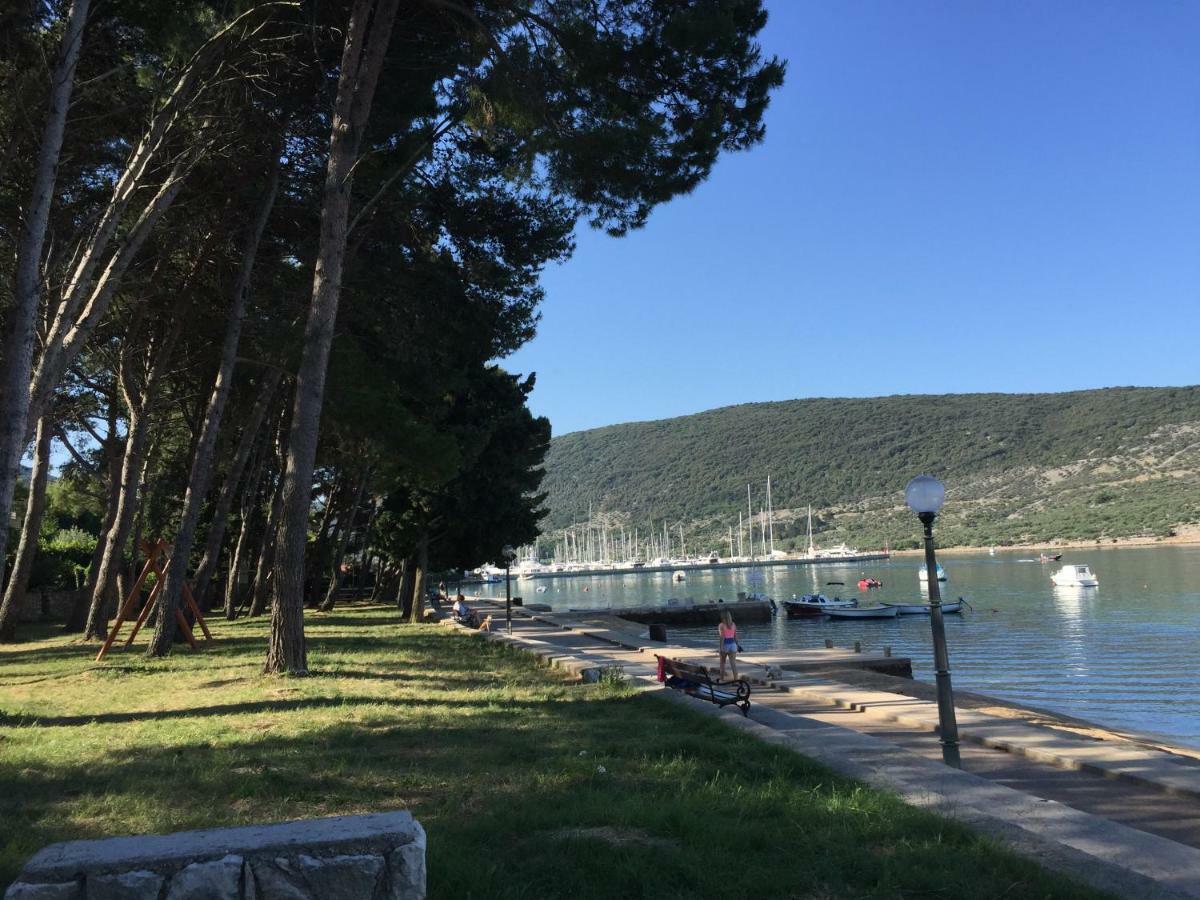 Apartman Nekic Cres Bagian luar foto
